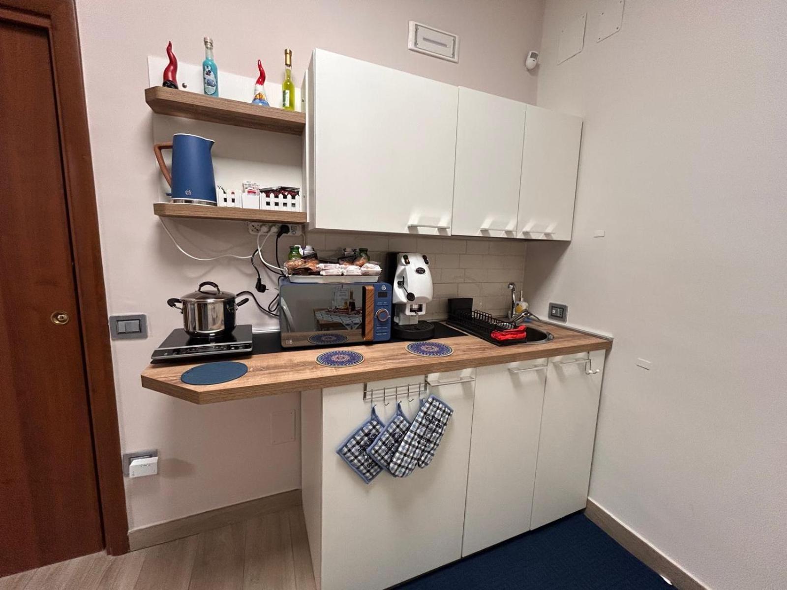 Armonica Apartment カステッランマーレ・ディ・スタービア エクステリア 写真